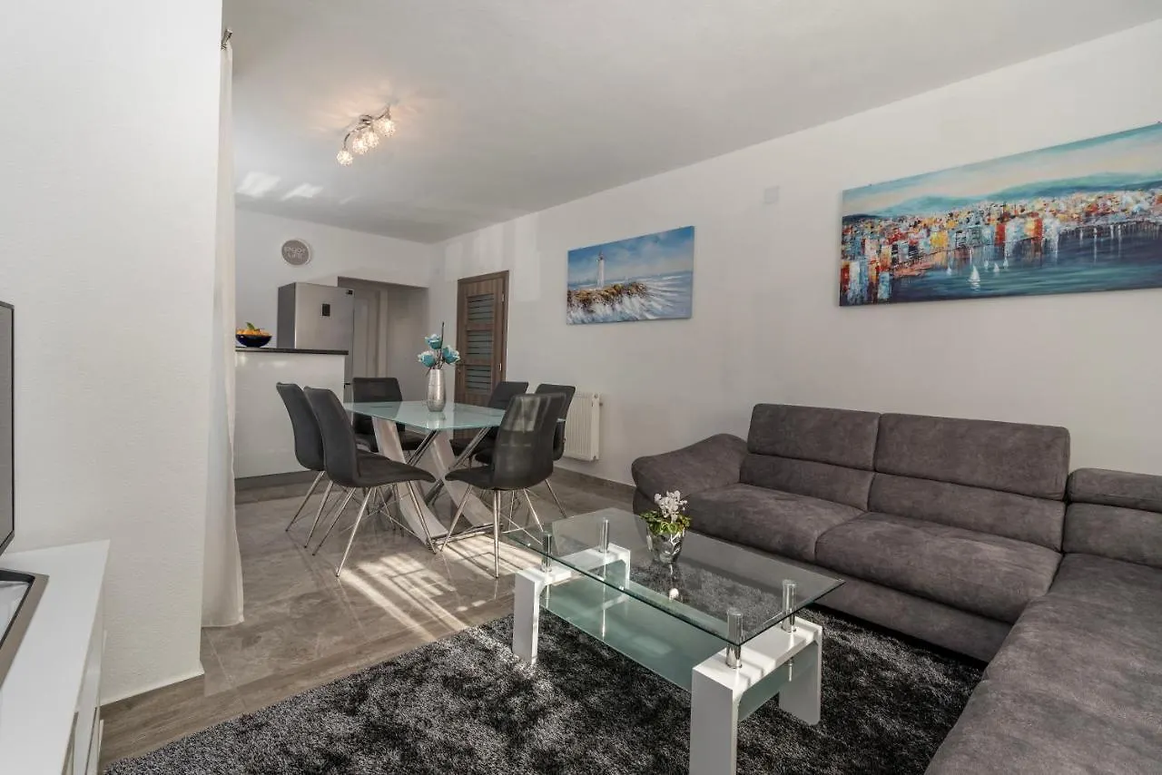 Apartments City View Trogir